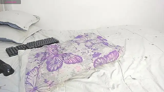 Snapshot of katitahotcam_ass chatting on November 19, 11:27 pm katitahotcam ass online show from November 19, 11:27 pm