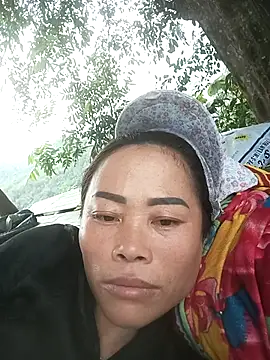 CoMay003 online show from April 10, 2:39 am