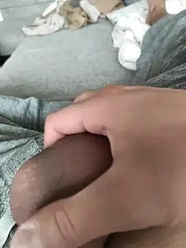 Snapshot of hansvonerotic1 chatting on October 12, 1:21 pm hansvonerotic1 online show from October 12, 1:21 pm