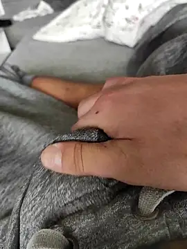 Snapshot of hansvonerotic1 chatting on October 20, 9:10 am hansvonerotic1 online show from October 20, 9:10 am