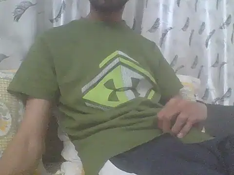 Snapshot of fckboy987 chatting on January 9, 5:04 pm fckboy987 online show from January 9, 5:04 pm