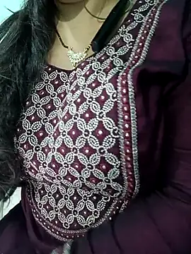 Snapshot of Anjali-bhabhi chatting on October 22, 6:18 pm Anjali-bhabhi online show from October 22, 6:18 pm