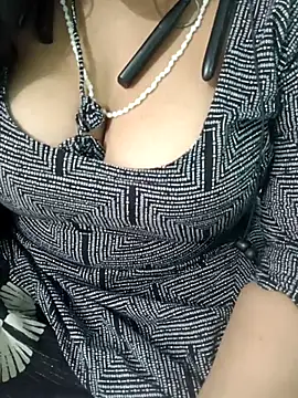 Snapshot of Anjali-bhabhi chatting on November 9, 8:12 am Anjali-bhabhi online show from November 9, 8:12 am