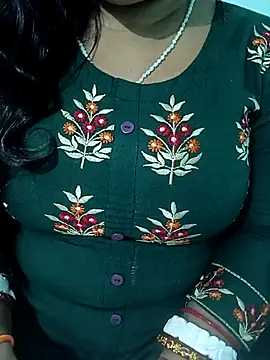 Snapshot of Anjali-bhabhi chatting on November 14, 5:33 pm Anjali-bhabhi online show from November 14, 5:33 pm