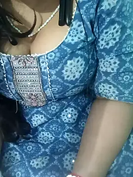 Snapshot of Anjali-bhabhi chatting on November 15, 8:05 pm Anjali-bhabhi online show from November 15, 8:05 pm