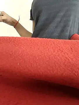 Snapshot of tanisha-2005 chatting on November 1, 4:20 pm tanisha-2005 online show from November 1, 4:20 pm