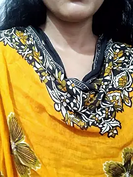 Snapshot of spicysuhana chatting on September 27, 3:22 am spicysuhana online show from September 27, 3:22 am