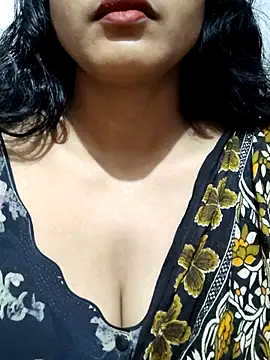 Snapshot of spicysuhana chatting on October 11, 10:19 pm spicysuhana online show from October 11, 10:19 pm