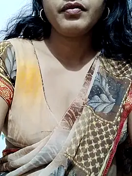 Snapshot of spicysuhana chatting on November 6, 12:00 am spicysuhana online show from November 6, 12:00 am