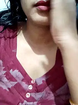 Snapshot of spicysuhana chatting on November 27, 12:35 am spicysuhana online show from November 27, 12:35 am