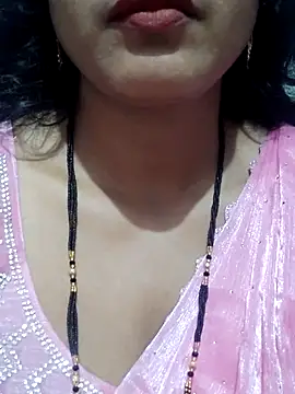 Snapshot of spicysuhana chatting on November 30, 7:07 pm spicysuhana online show from November 30, 7:07 pm