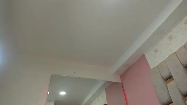 Snapshot of cloe_spencerr chatting on October 31, 12:50 pm cloe spencerr online show from October 31, 12:50 pm