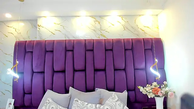 Snapshot of cloe_spencerr chatting on November 7, 5:13 pm cloe spencerr online show from November 7, 5:13 pm