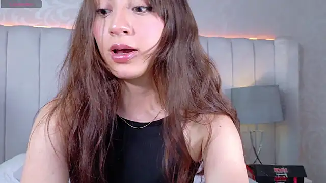 LuluBeerry online show from October 2, 6:37 pm