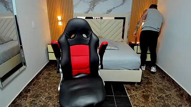 KAROLLJONES1 online show from March 28, 12:27 pm