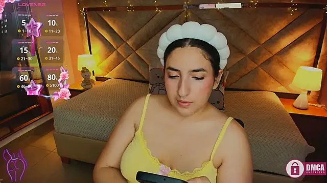 ambar lover online show from December 5, 4:32 am