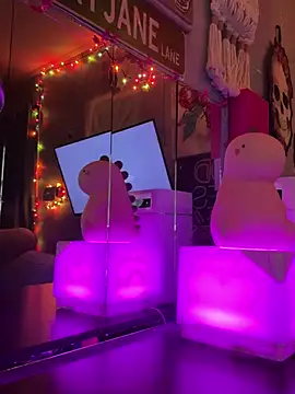 goddessmissmia online show from March 13, 10:33 am