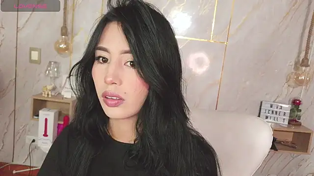 Miss Charlottet online show from March 18, 10:46 pm