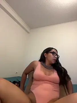 princesaliay online show from April 4, 11:08 am