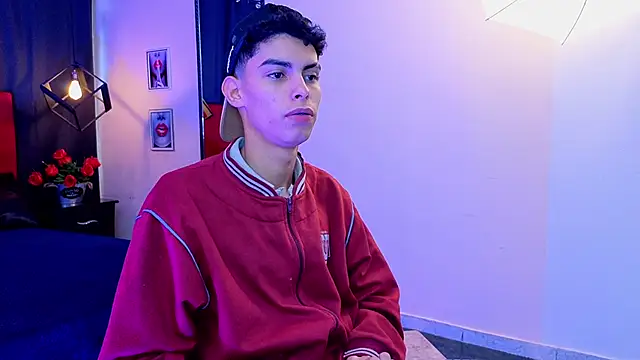 Room 69x online show from September 8, 4:50 pm