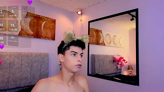 Room 69x online show from September 23, 11:46 am