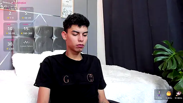 Room 69x online show from November 9, 8:07 pm