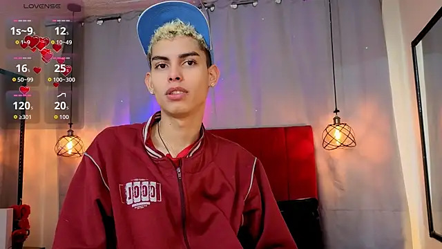 Room 69x online show from March 3, 12:33 pm