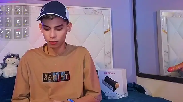 Room 69x online show from April 10, 12:43 pm