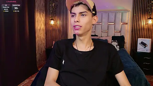 Room 69x online show from April 11, 8:13 pm