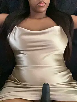 Snapshot of Sipsdoll chatting on October 27, 6:39 am Sipsdoll online show from October 27, 6:39 am