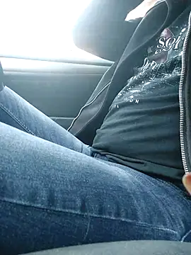 Snapshot of lynxman chatting on September 9, 7:41 am lynxman online show from September 9, 7:41 am