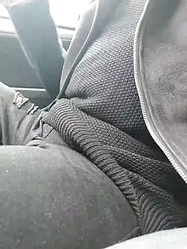 Snapshot of lynxman chatting on October 1, 7:47 am lynxman online show from October 1, 7:47 am