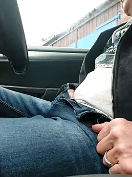 Snapshot of lynxman chatting on October 2, 7:48 am lynxman online show from October 2, 7:48 am