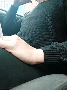 Snapshot of lynxman chatting on October 8, 11:41 am lynxman online show from October 8, 11:41 am