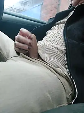 Snapshot of lynxman chatting on November 12, 8:48 am lynxman online show from November 12, 8:48 am