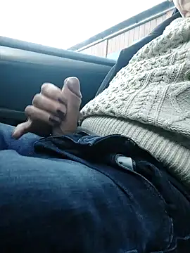 Snapshot of lynxman chatting on November 28, 8:50 am lynxman online show from November 28, 8:50 am