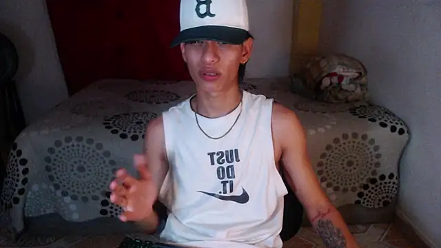 Snapshot of sung_yol chatting on November 14, 10:40 pm sung yol online show from November 14, 10:40 pm