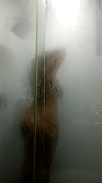 Snapshot of Esmeralda333 chatting on December 15, 1:04 pm Esmeralda333 online show from December 15, 1:04 pm