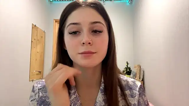 Adel strongwoman online show from January 7, 7:16 pm