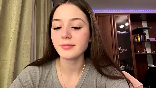 Adel strongwoman online show from February 4, 6:14 pm