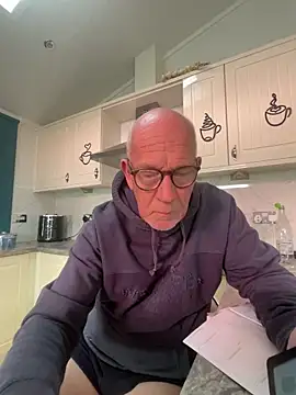 Snapshot of philefc chatting on November 12, 12:49 pm philefc online show from November 12, 12:49 pm