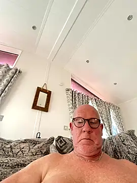 Snapshot of philefc chatting on November 23, 1:44 pm philefc online show from November 23, 1:44 pm