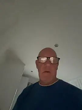 Snapshot of philefc chatting on December 18, 1:39 pm philefc online show from December 18, 1:39 pm