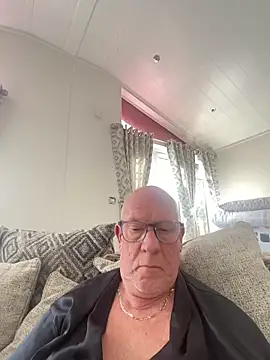 philefc online show from March 25, 1:17 pm