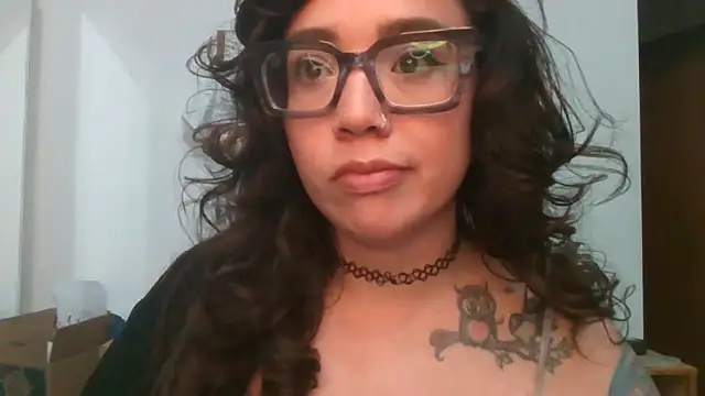 Snapshot of GypsyMamacita chatting on October 8, 2:58 pm GypsyMamacita online show from October 8, 2:58 pm