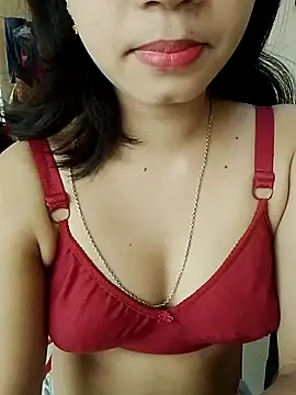 Snapshot of Sweet_Bindika07 chatting on October 11, 6:23 am Sweet Bindika07 online show from October 11, 6:23 am