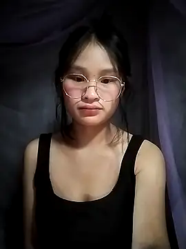 Snapshot of saronla_03 chatting on November 21, 7:01 pm saronla 03 online show from November 21, 7:01 pm