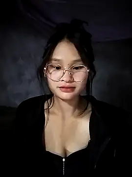 Snapshot of saronla_03 chatting on November 24, 3:23 pm saronla 03 online show from November 24, 3:23 pm