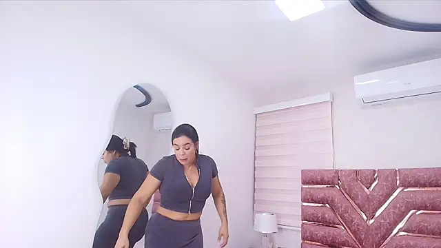 emma madi online show from December 3, 11:52 am