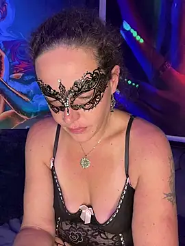 Snapshot of Nadja_Noir chatting on October 23, 4:12 am Nadja Noir online show from October 23, 4:12 am